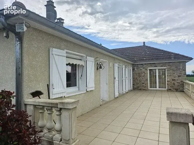 Maison 140 m² à Montrond-Les-Bains  - photo 2
