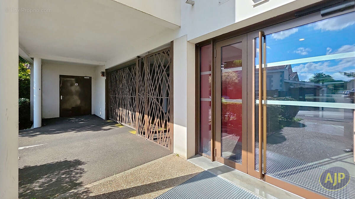 Appartement à VILLENAVE-D'ORNON