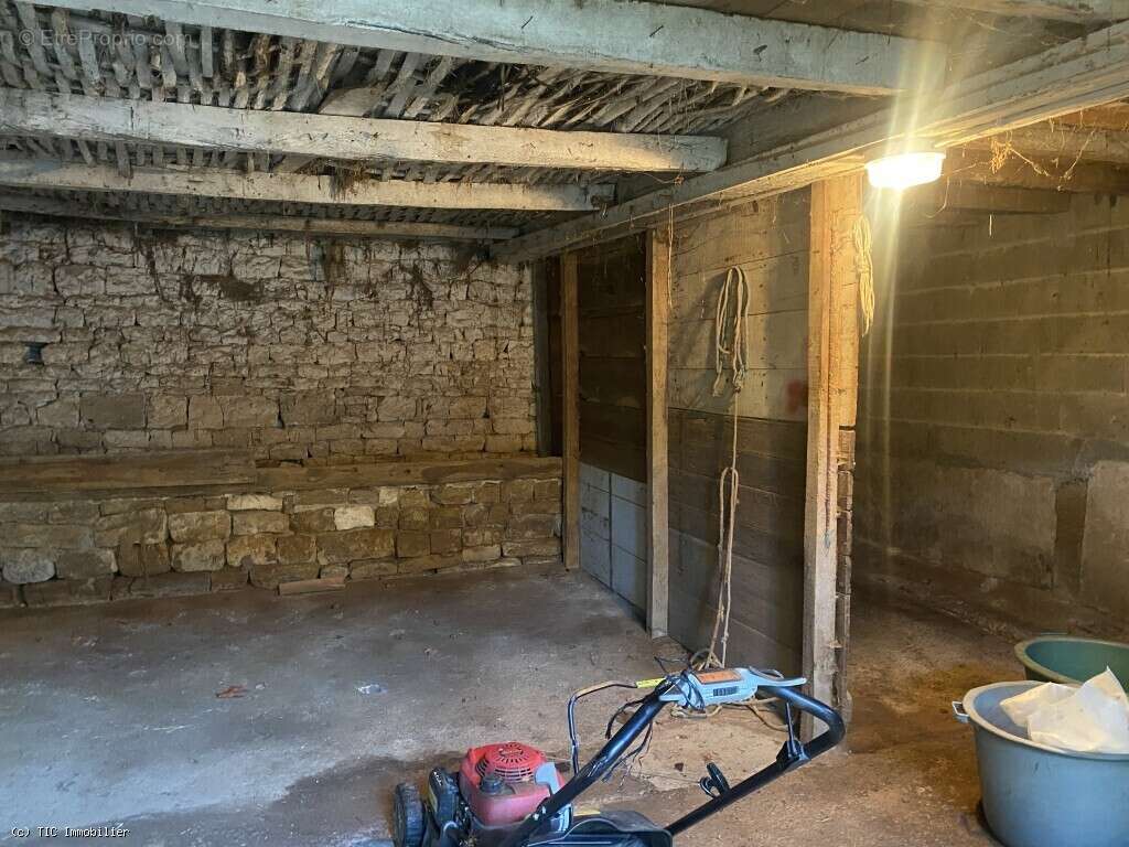 Maison à VILLEFAGNAN