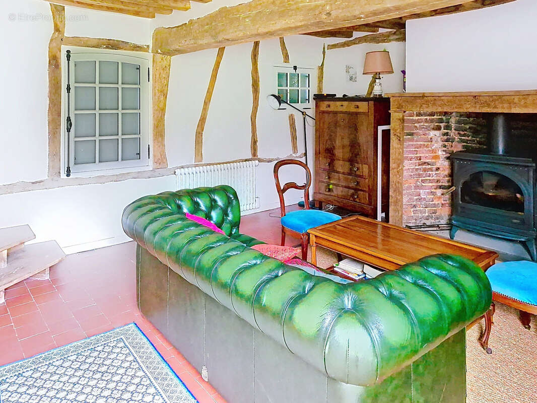 Maison à ETREPAGNY