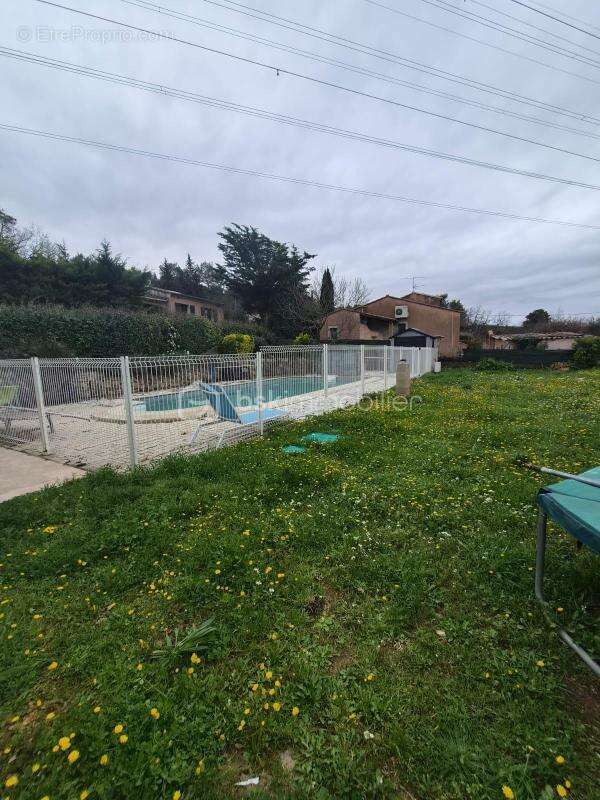 Villa individuelle plain pied - 3 chambres dont suite parentale - bureau - garage - piscine - photo 2