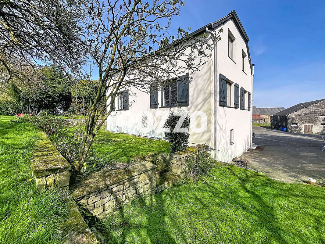 Maison à MORTAIN