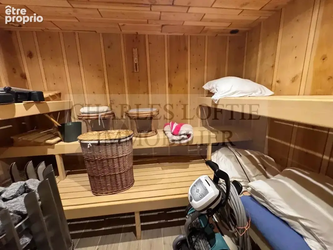 Ensemble en pierre avec gîte et piscine sur un terrain de 8 804 m² dans un hameau paisible en Bouriane - photo 28