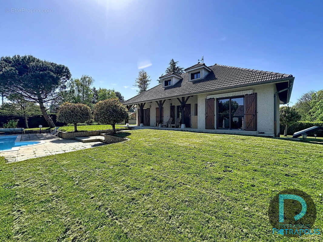 Maison à SAINT-JULIEN-SUR-VEYLE