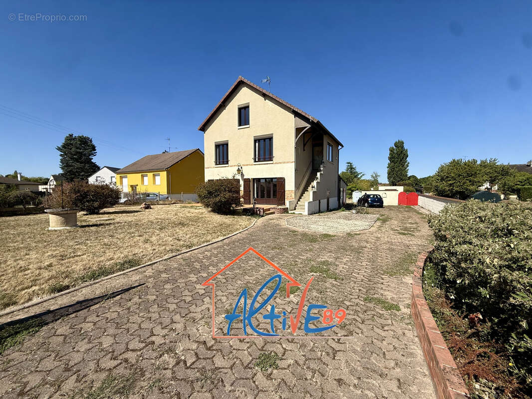 Maison des années 30 à Gurgy de 180m2 - photo 21