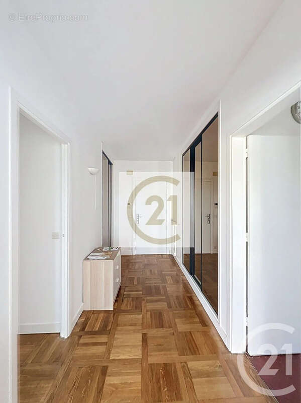 Appartement à GARCHES