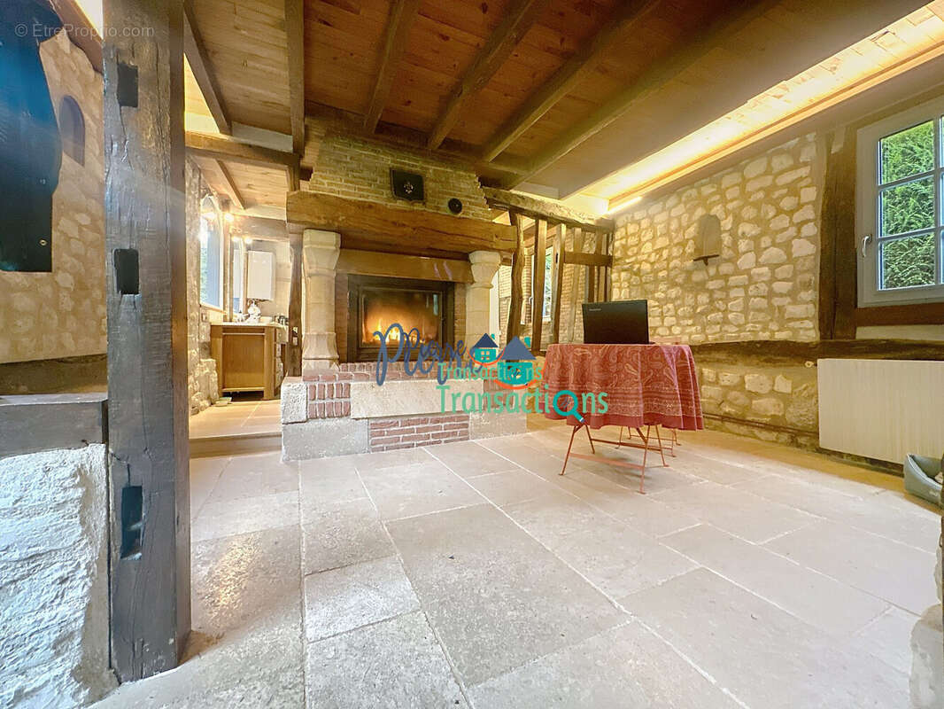 Maison à VILLEQUIER