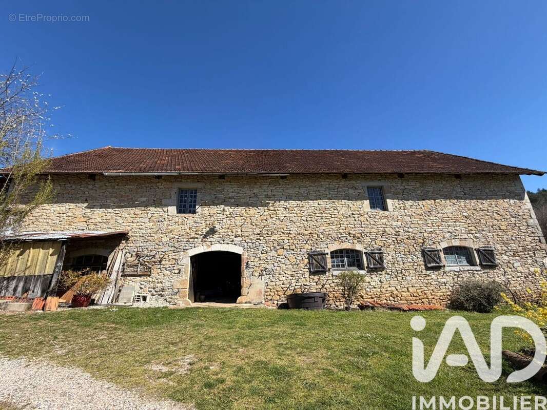 Maison 156 m² à Aynac  - photo 4
