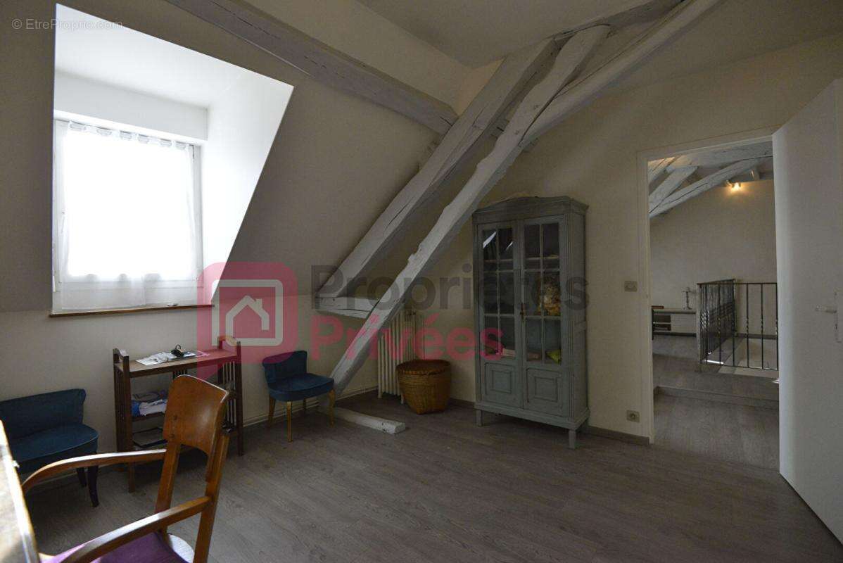 Maison à COSNE-COURS-SUR-LOIRE