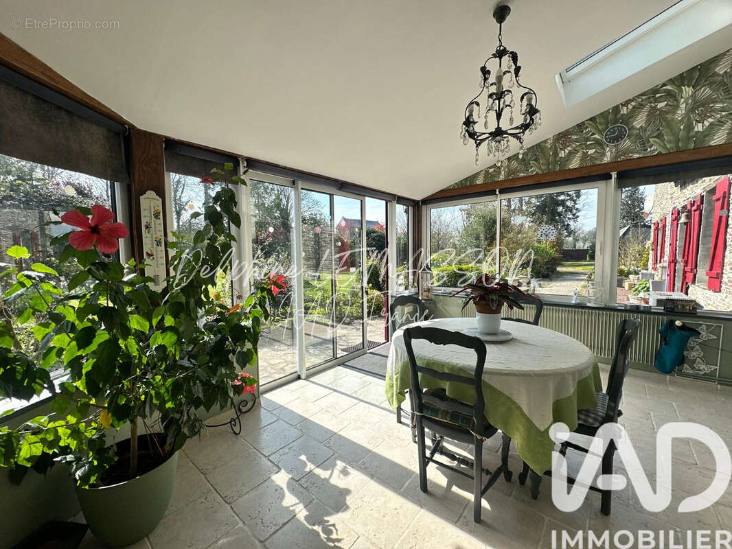 Maison 187 m² à Sallen  - photo 6