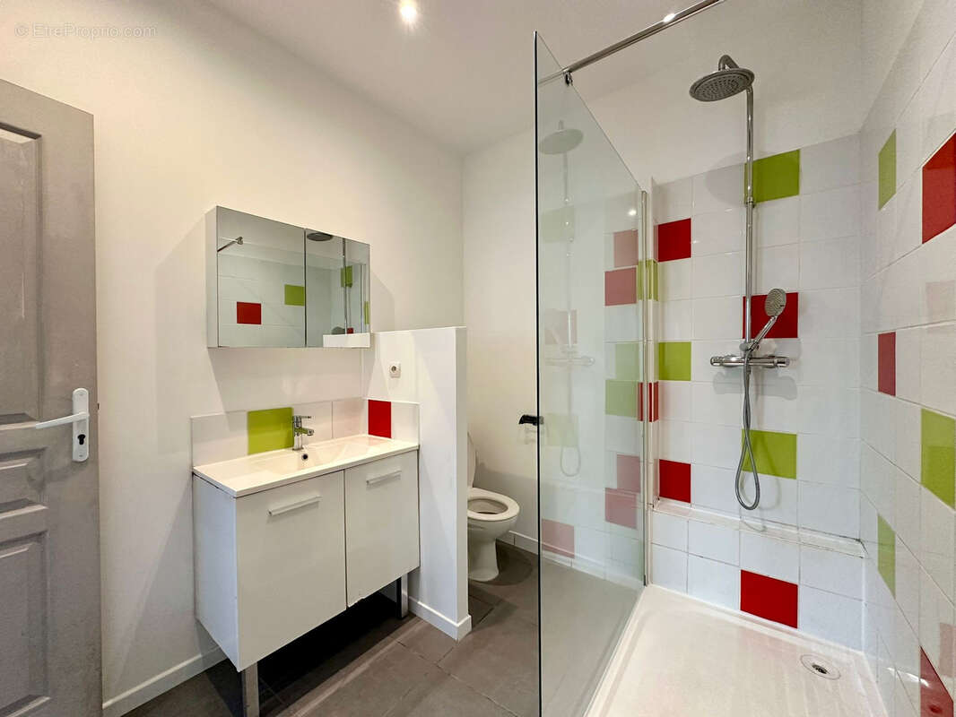Appartement à MARSEILLE-4E