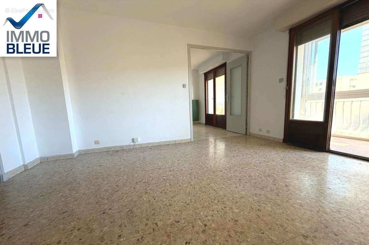 Appartement à CARRY-LE-ROUET