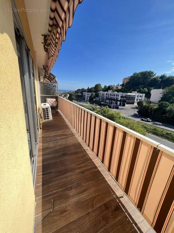 Appartement à LE CANNET