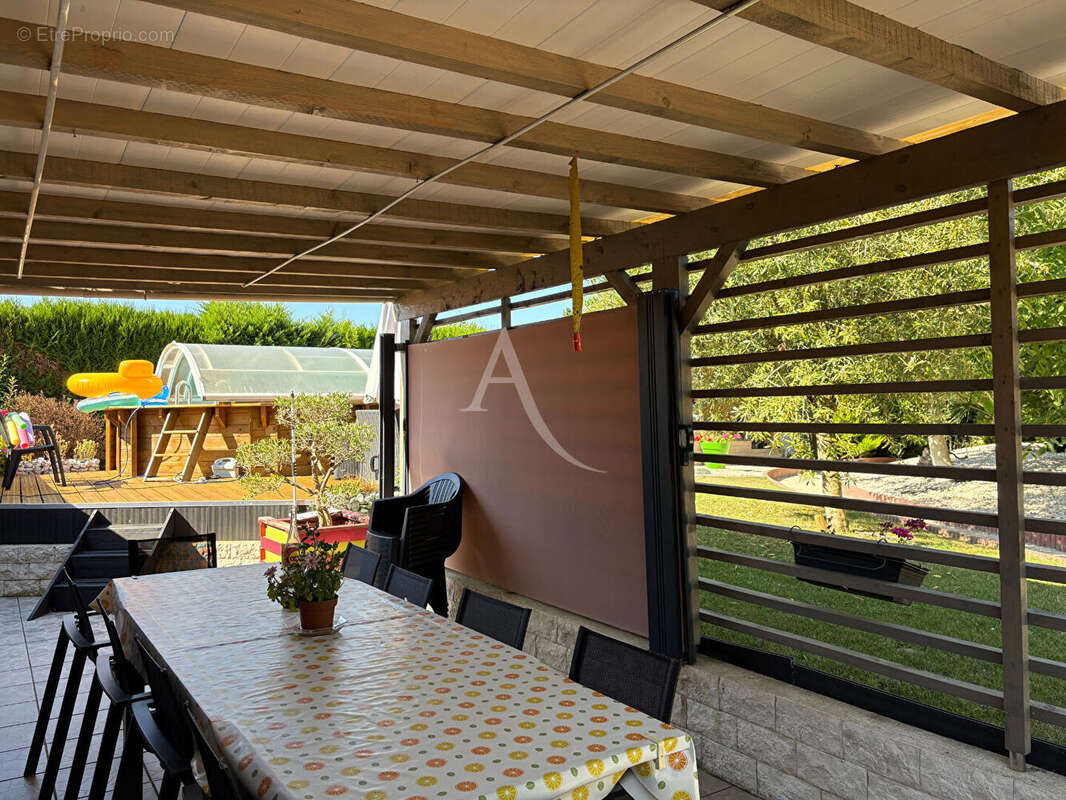 Maison à SAINT-JULIEN-DES-LANDES