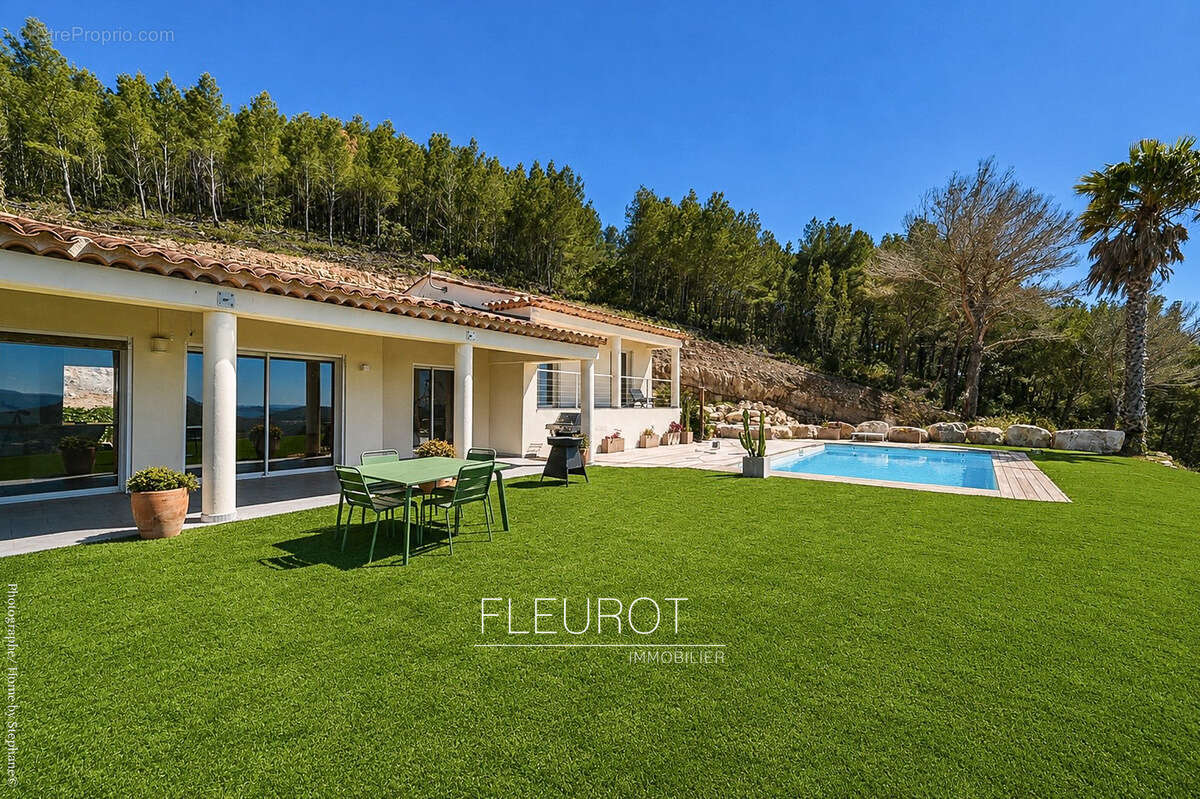 Maison à LA CADIERE-D'AZUR