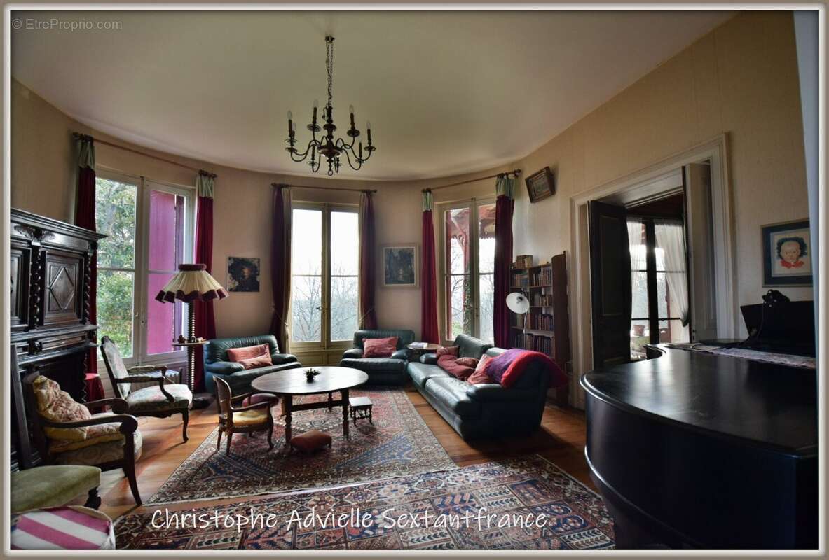 Immense maison de Maître avec sa maison d'amis et ses dépendances sur parc de 8 HA sur Bergerac - photo 5