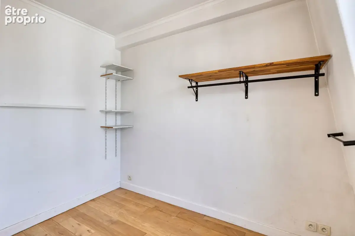 Jules Joffrin - Studio 34 m² - Etage élevé - vue sur le Sacré-Coeur - photo 6