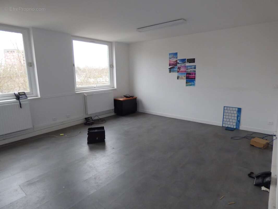 Commerce à COURCOURONNES