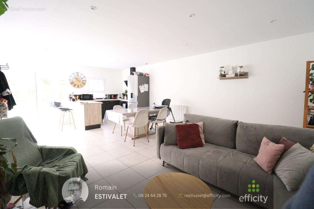 Appartement à COGNIN