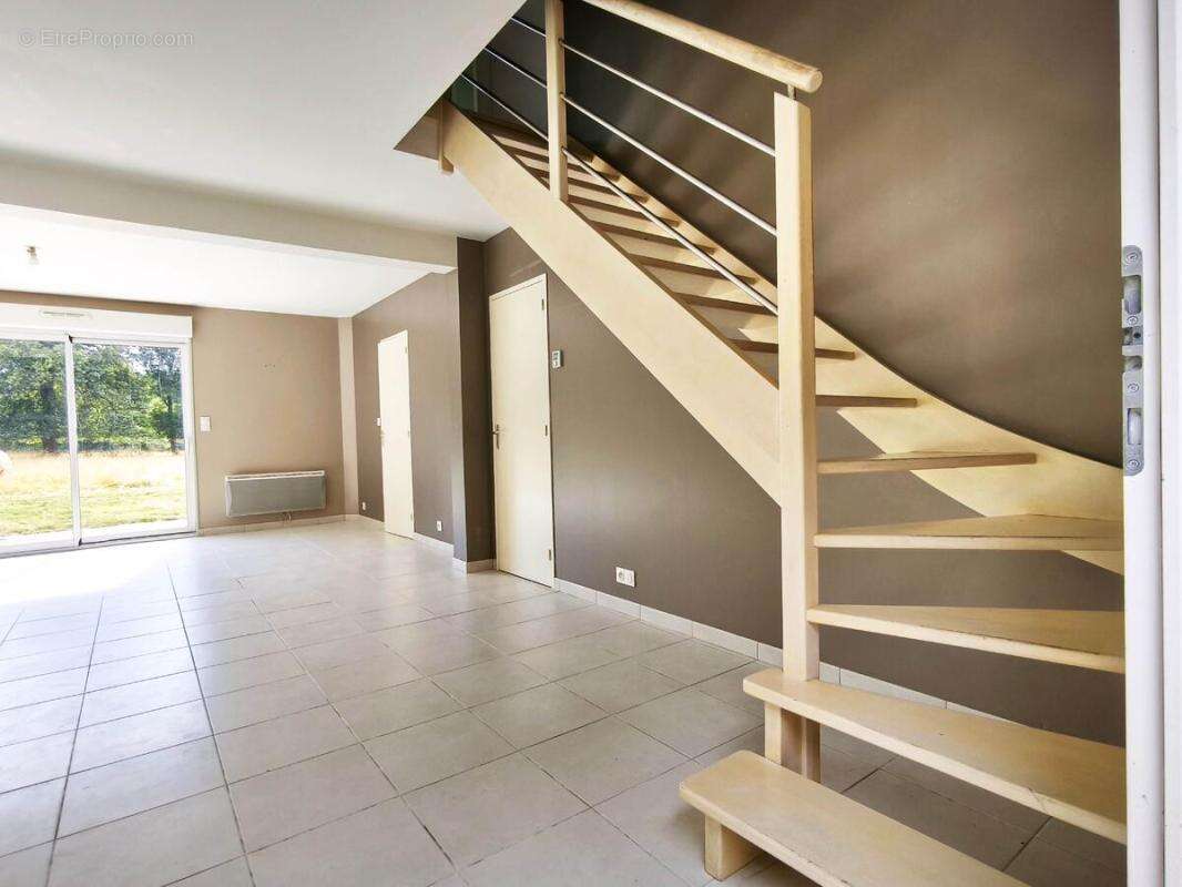 Maison 124 m² à Cournon  - photo 5