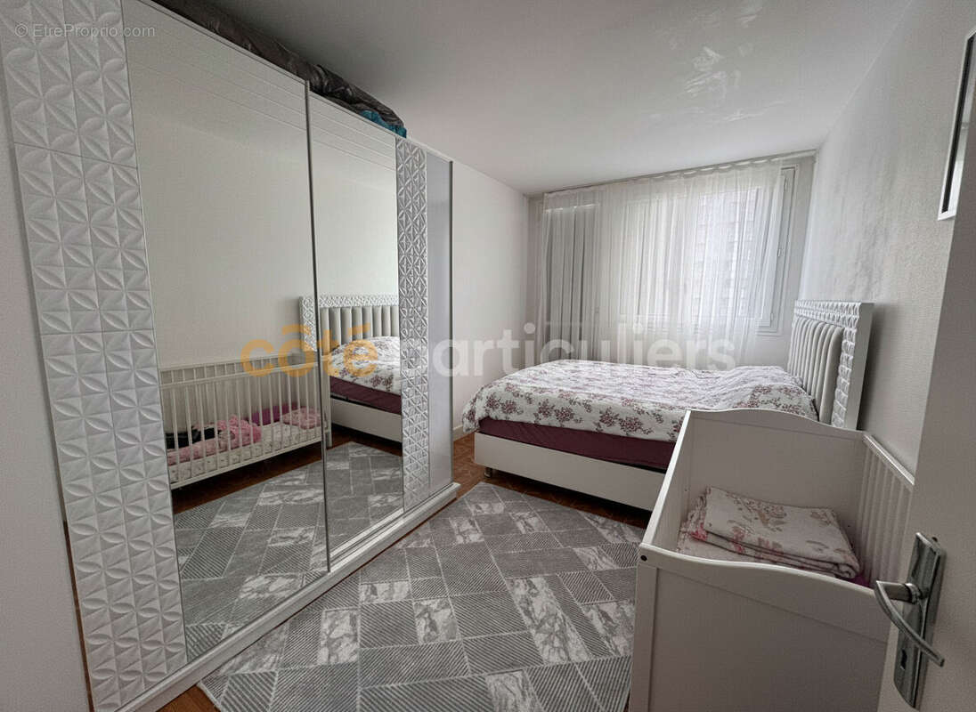 Appartement à VILLENEUVE-SAINT-GEORGES