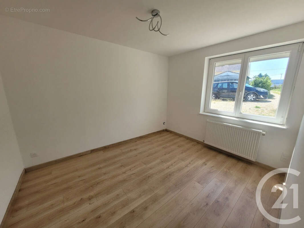 Maison 135 m² à Louhans  - photo 7