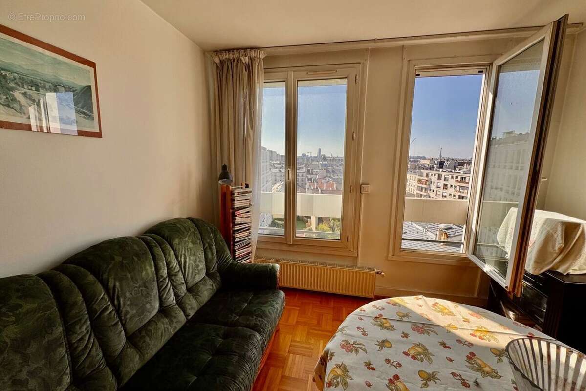 Appartement à PARIS-11E