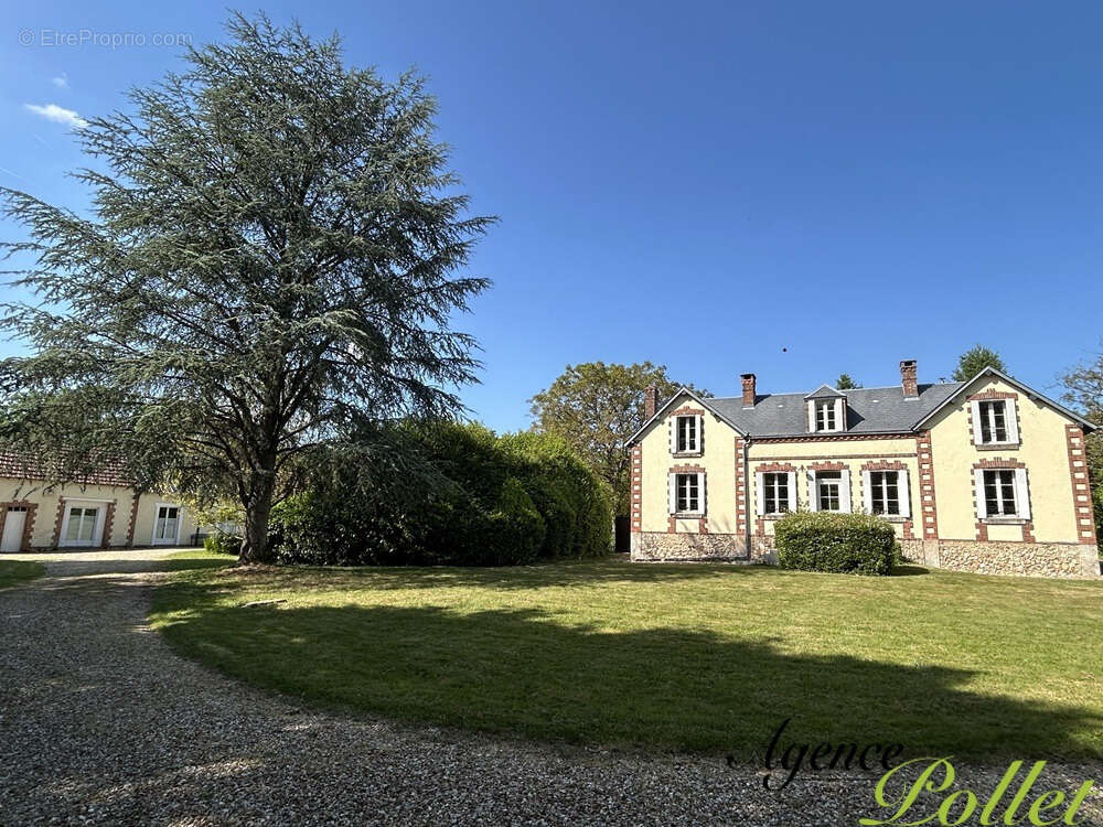 Maison à AUBIGNY-SUR-NERE
