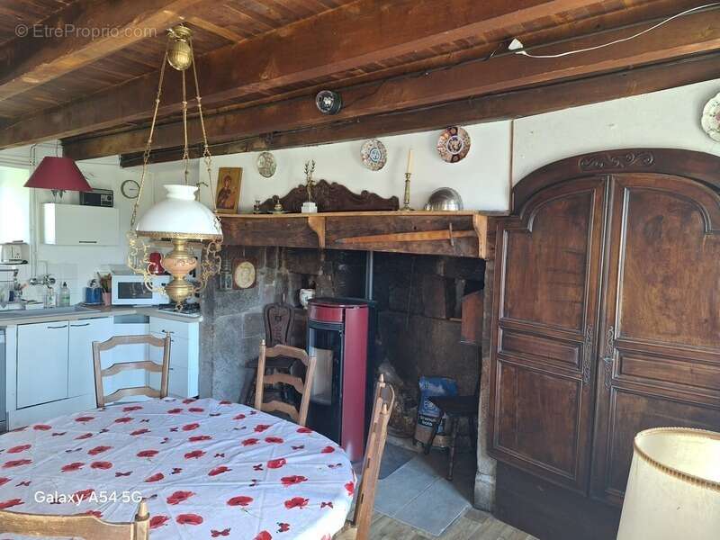 Maison à MUR-DE-BARREZ