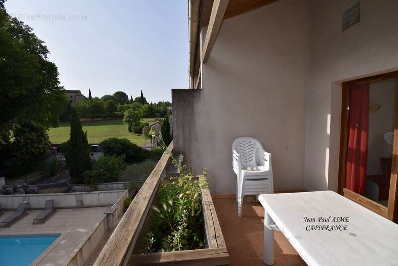 Appartement à BARJAC