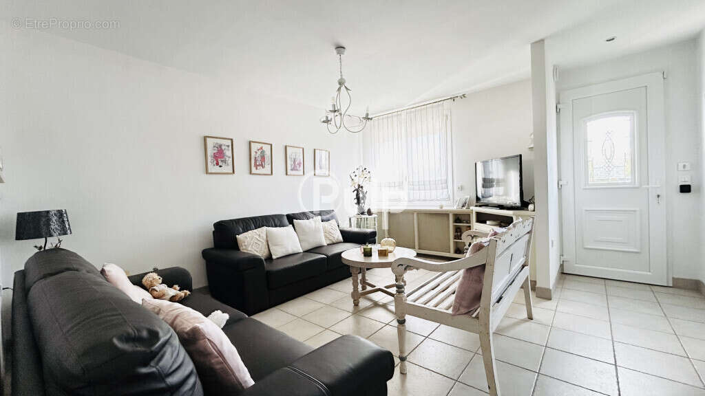 Maison à ELEU-DIT-LEAUWETTE