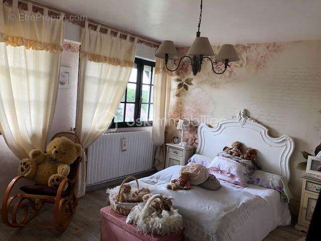 Maison à PETIT-COURONNE