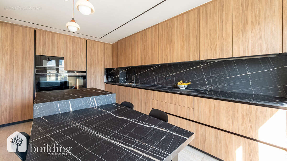 Appartement à LEVALLOIS-PERRET