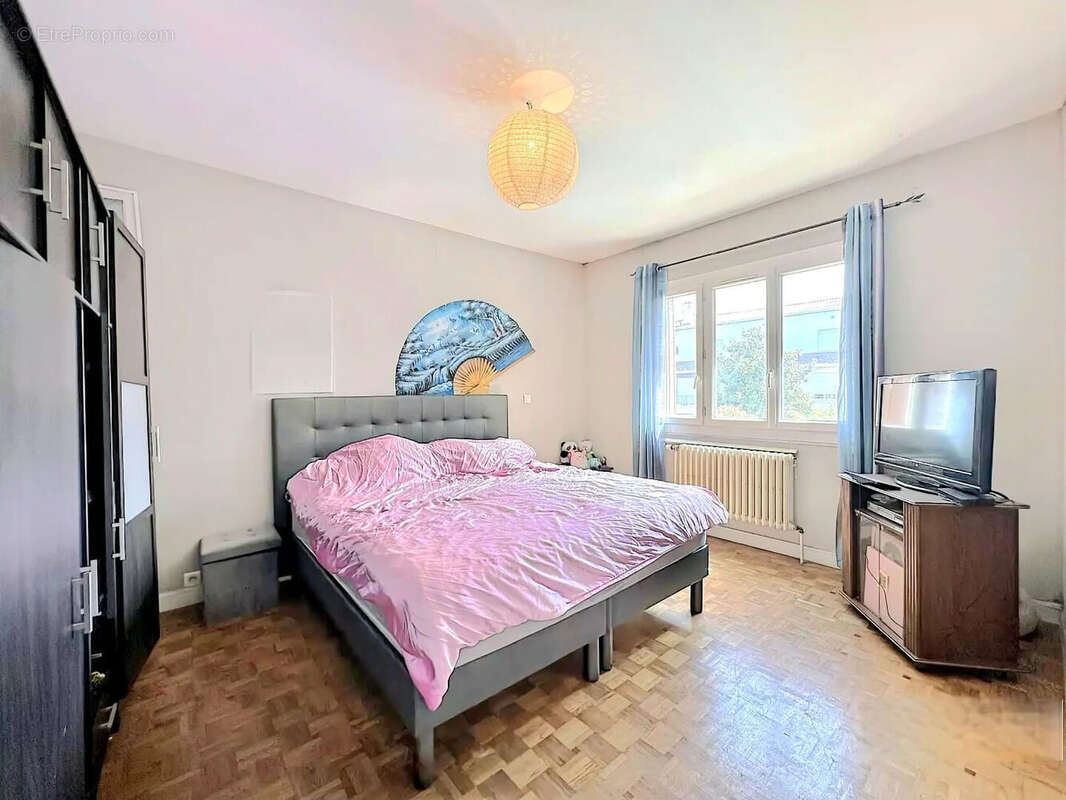 Maison à ROUSSILLON