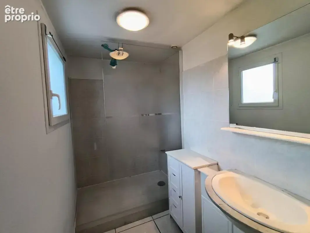 Maison à vendre 8 pièces MONTLIEU LA GARDE (17) - photo 7