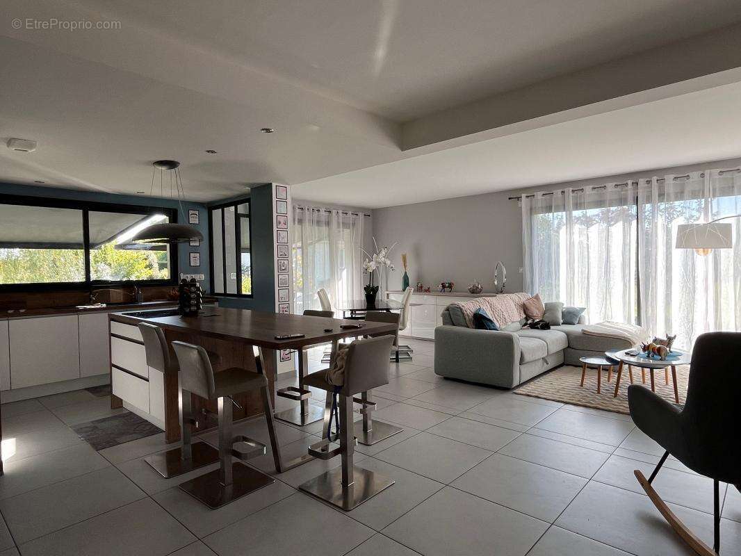 Maison à SAINT-DENIS-EN-VAL