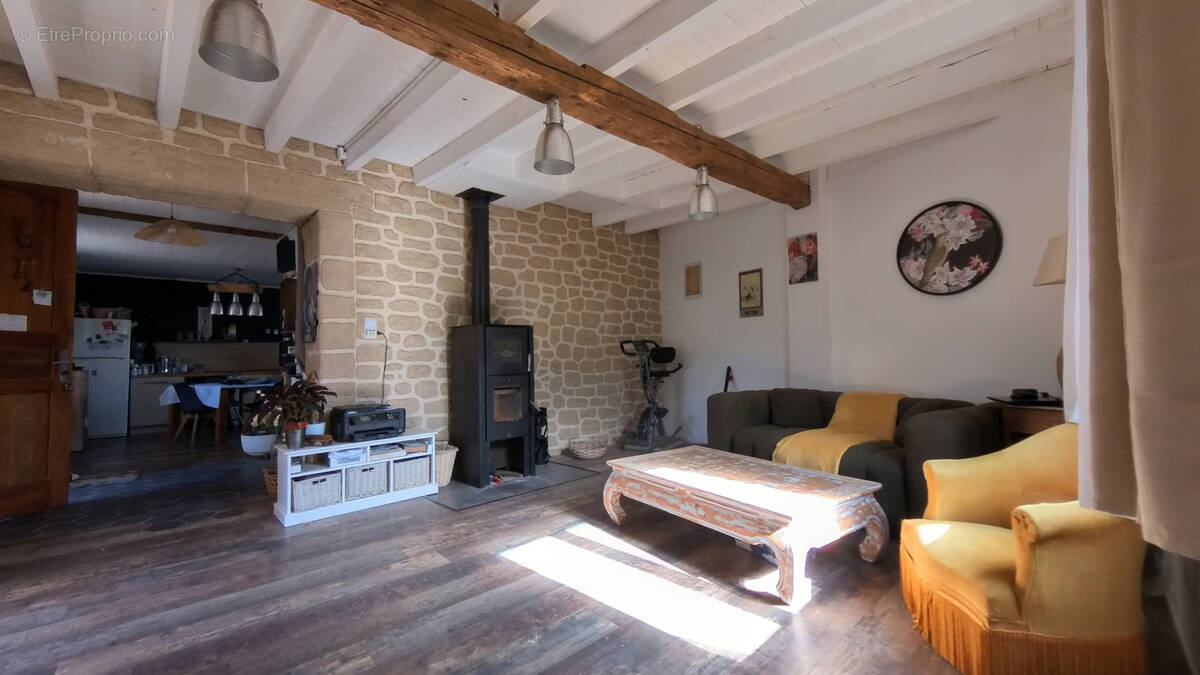 Maison à HOSTUN