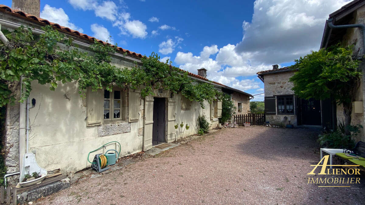 Maison à BRANTOME