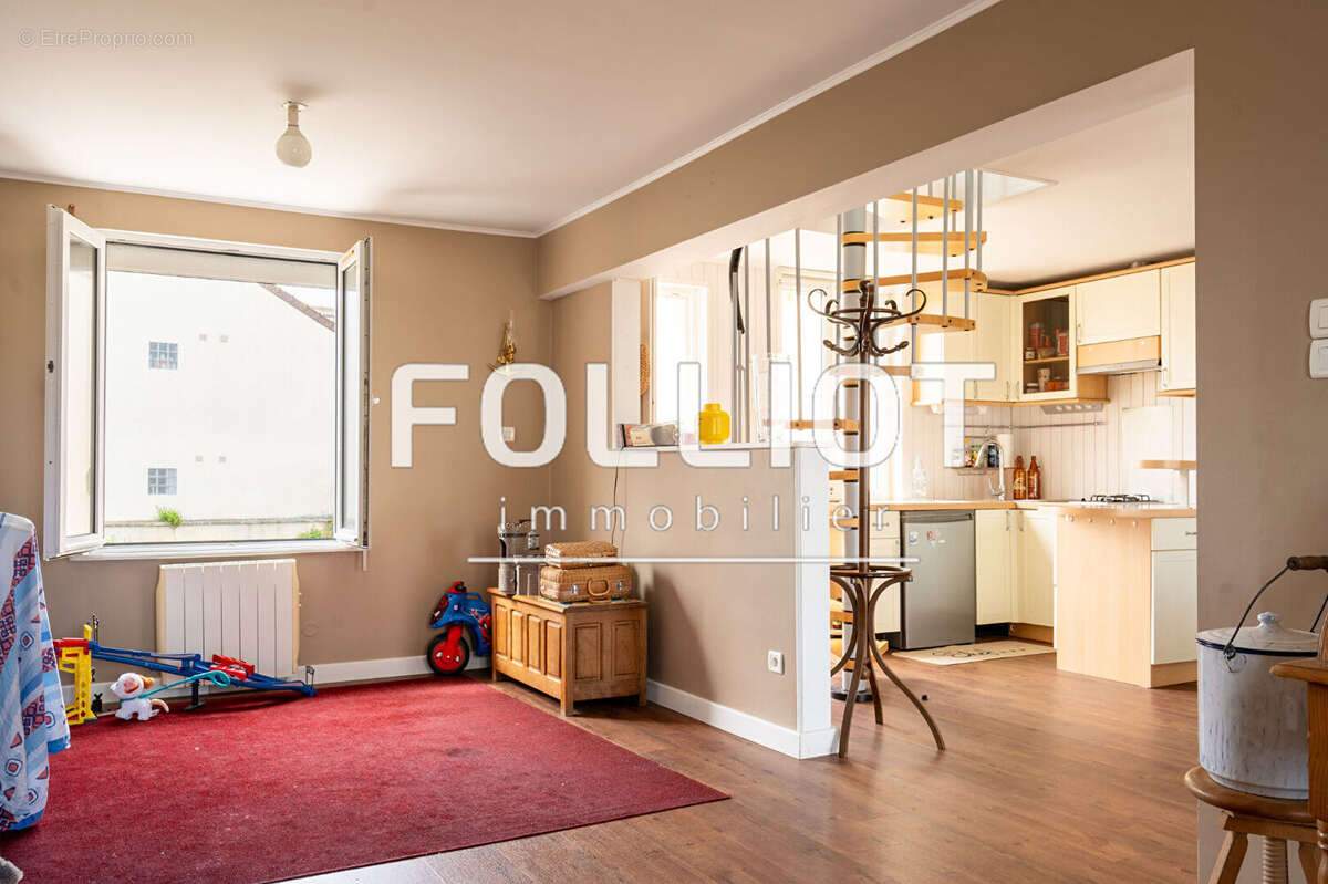 Maison à SURTAINVILLE