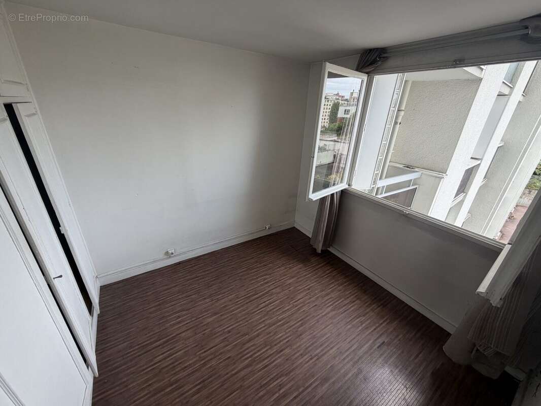 Appartement à PARIS-20E