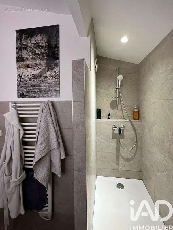 Photo 9 - Appartement à BRIGNAIS