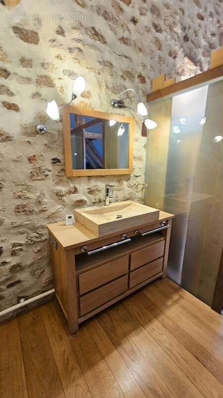 Maison à DUN-LE-PALESTEL