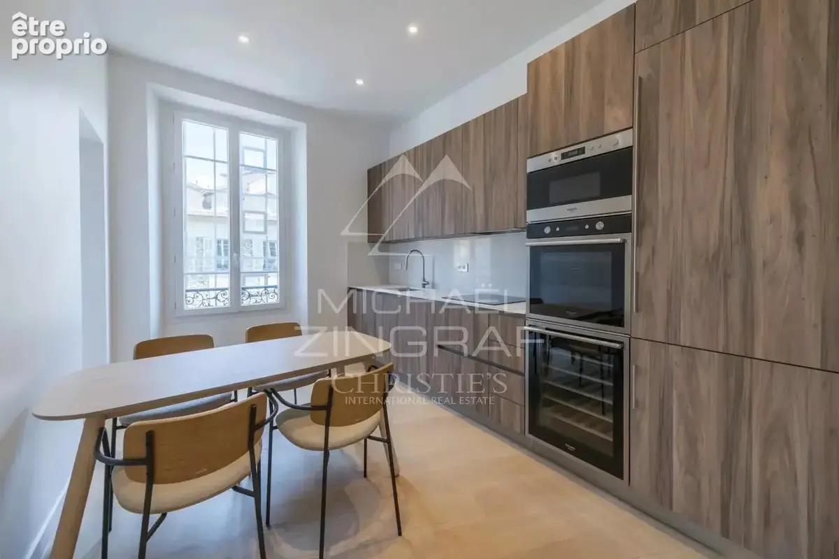 Superbe appartement de 5 pièces m² – Quartier du Port - photo 2