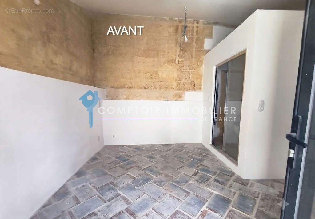 DPT(30)  Vallabrègues  Rare ! Maison de village d'architecte avec piscine intérieure et cour intime - photo 15