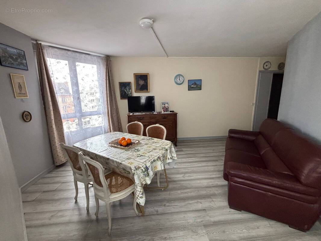 Appartement à ENGHIEN-LES-BAINS