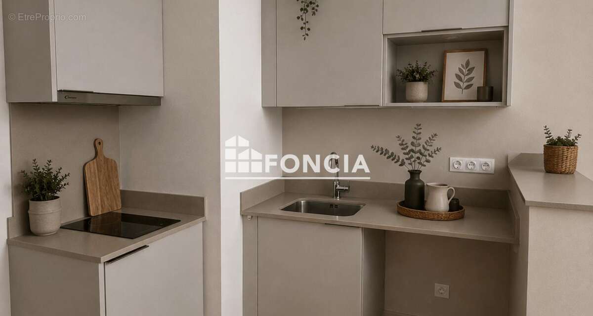 Nîmes centre historique – T2 de 36 m² entièrement rénové dans immeuble bourgeois - photo 2