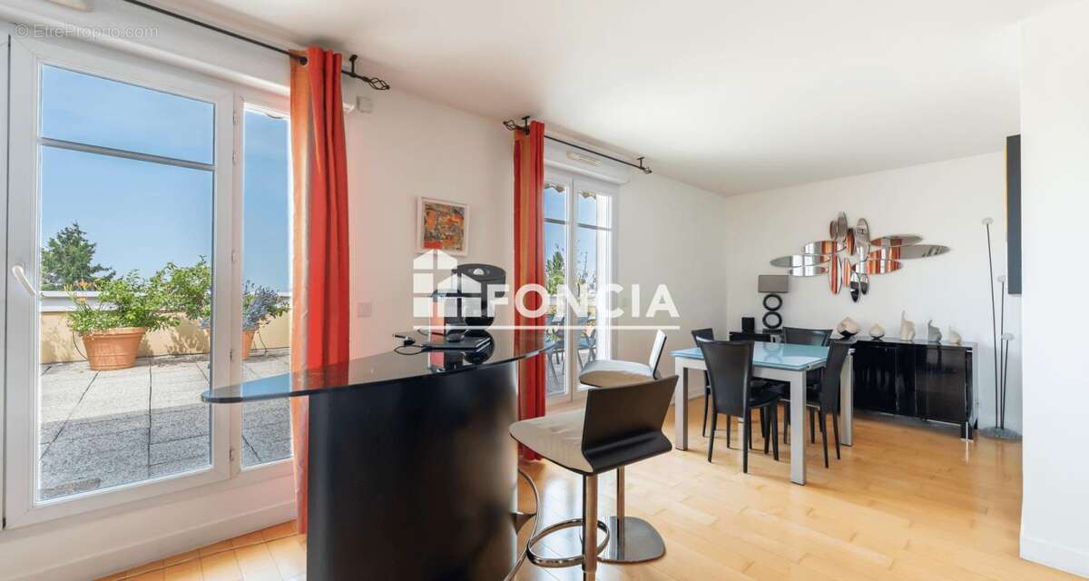Appartement à SAINT-GRATIEN