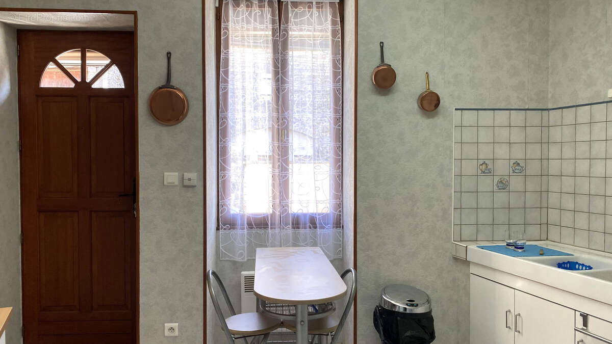 Maison de plain-pied -2chambres- à vendre CHATEL GERARD (89) - photo 7