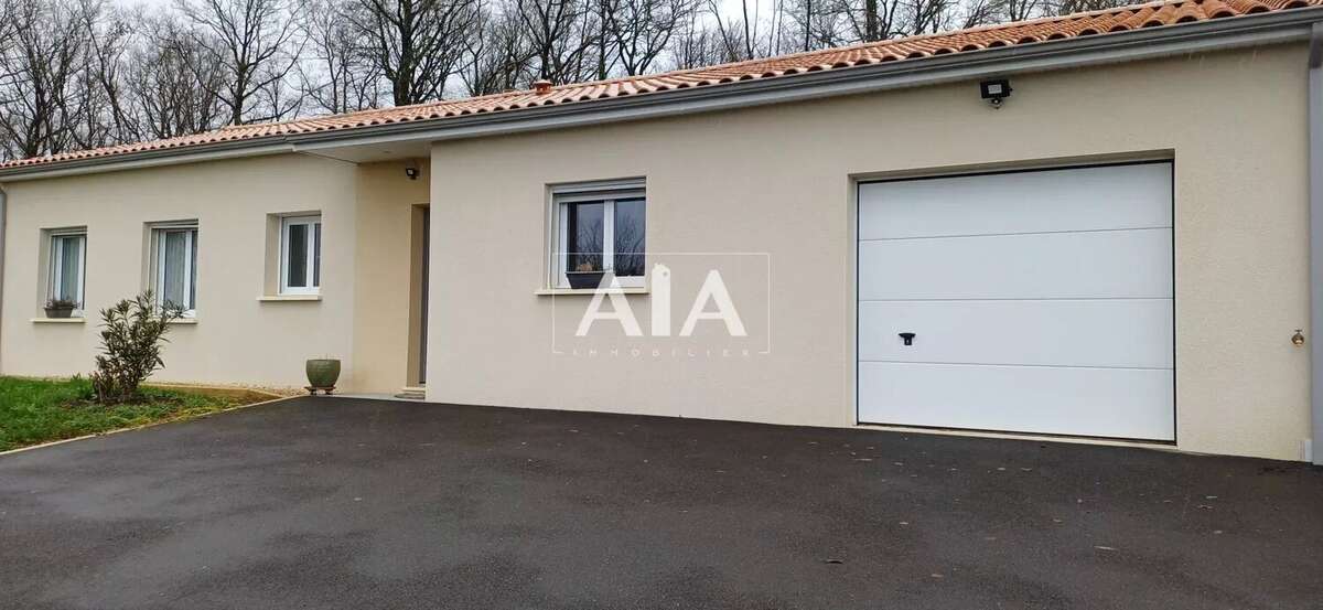 Maison à TAIZE-AIZIE