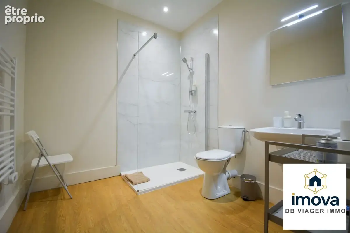 Appartement 258 m² à Vichy  - photo 5